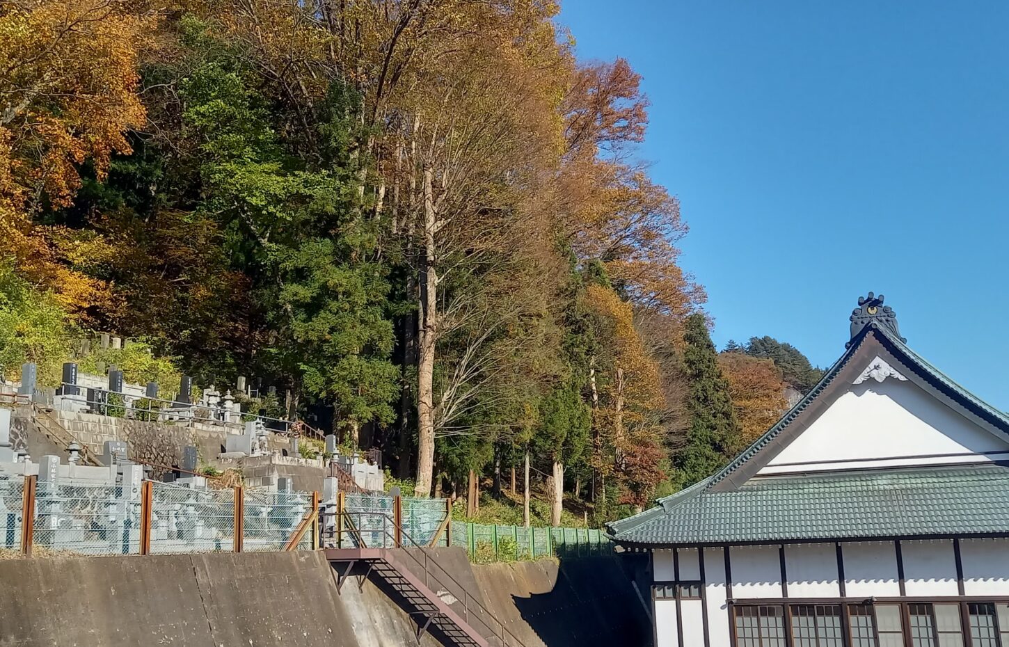 群馬県吾妻郡長野原町長野原73　雲林寺0279－82－2201